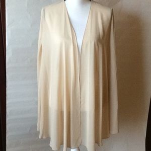 NWOT Tahari cream cover cape Sz 4